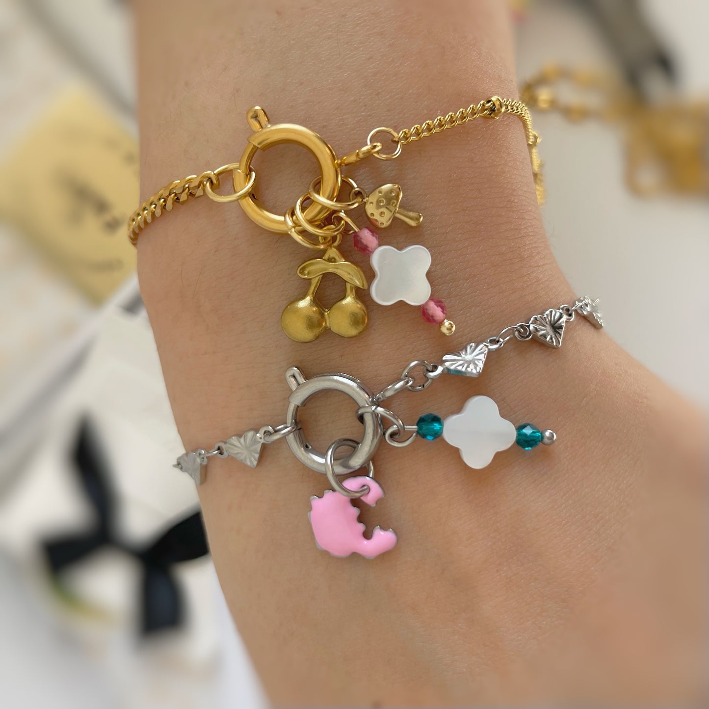 Summer Splash Clover Pearl Charm Silver