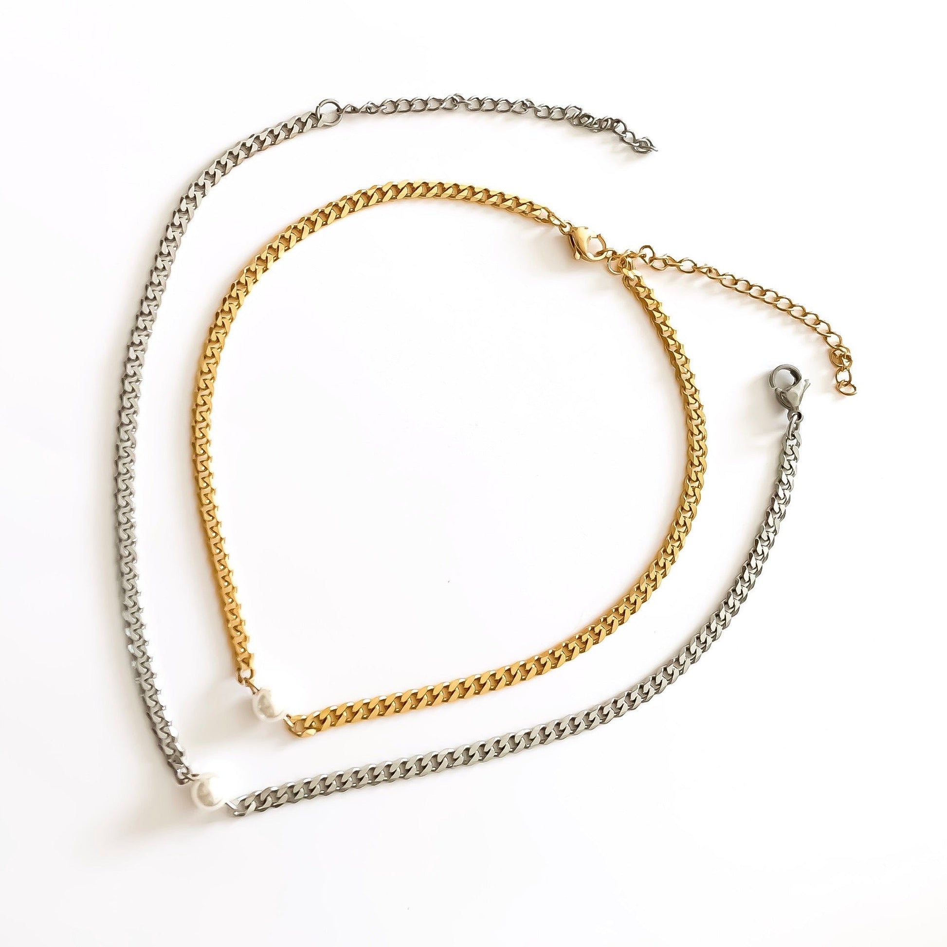 Dainty pearl necklaces uk