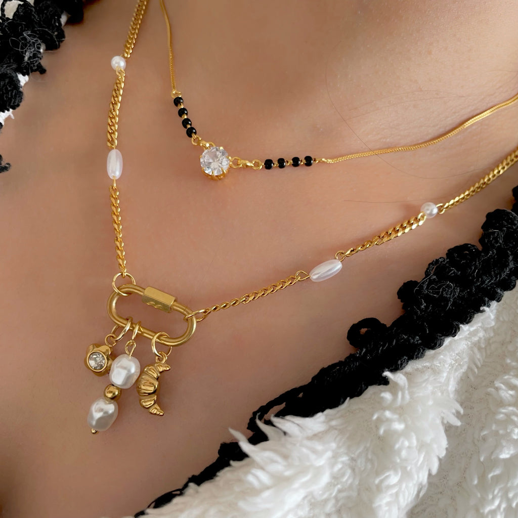 Oval Pearl Charm Necklace Gold