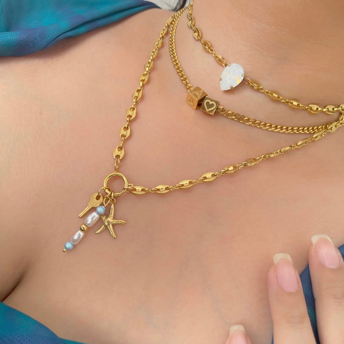 Breezy Opal Pear Choker Gold