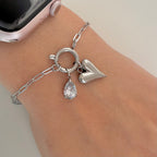 Armband mit glänzendem Verschluss in Gold