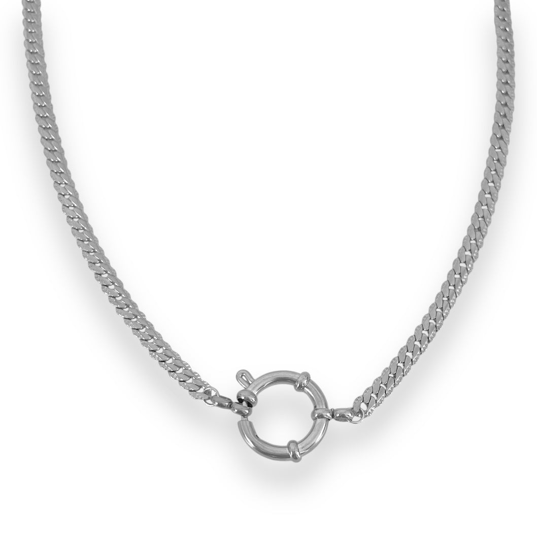 Grand Gleaming Clasp Chain Silver