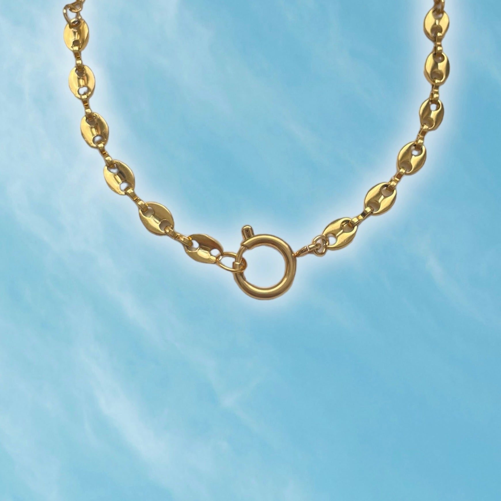 Ritzy Charm Bracelet Gold