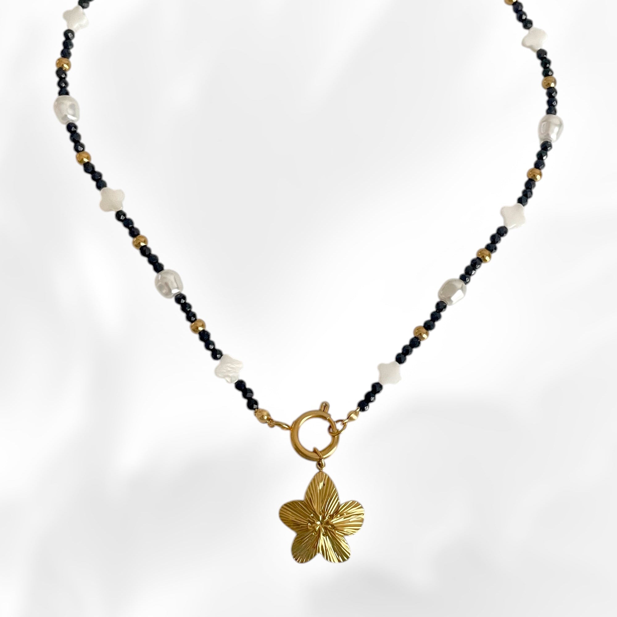 gold summer neckace with flower charm