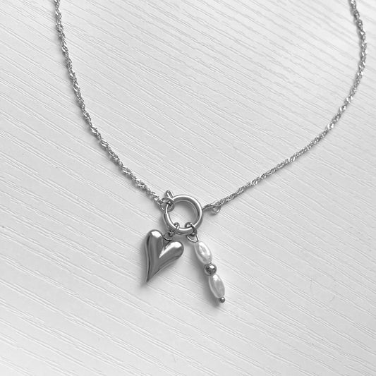 Twirl Charm Necklace Silver