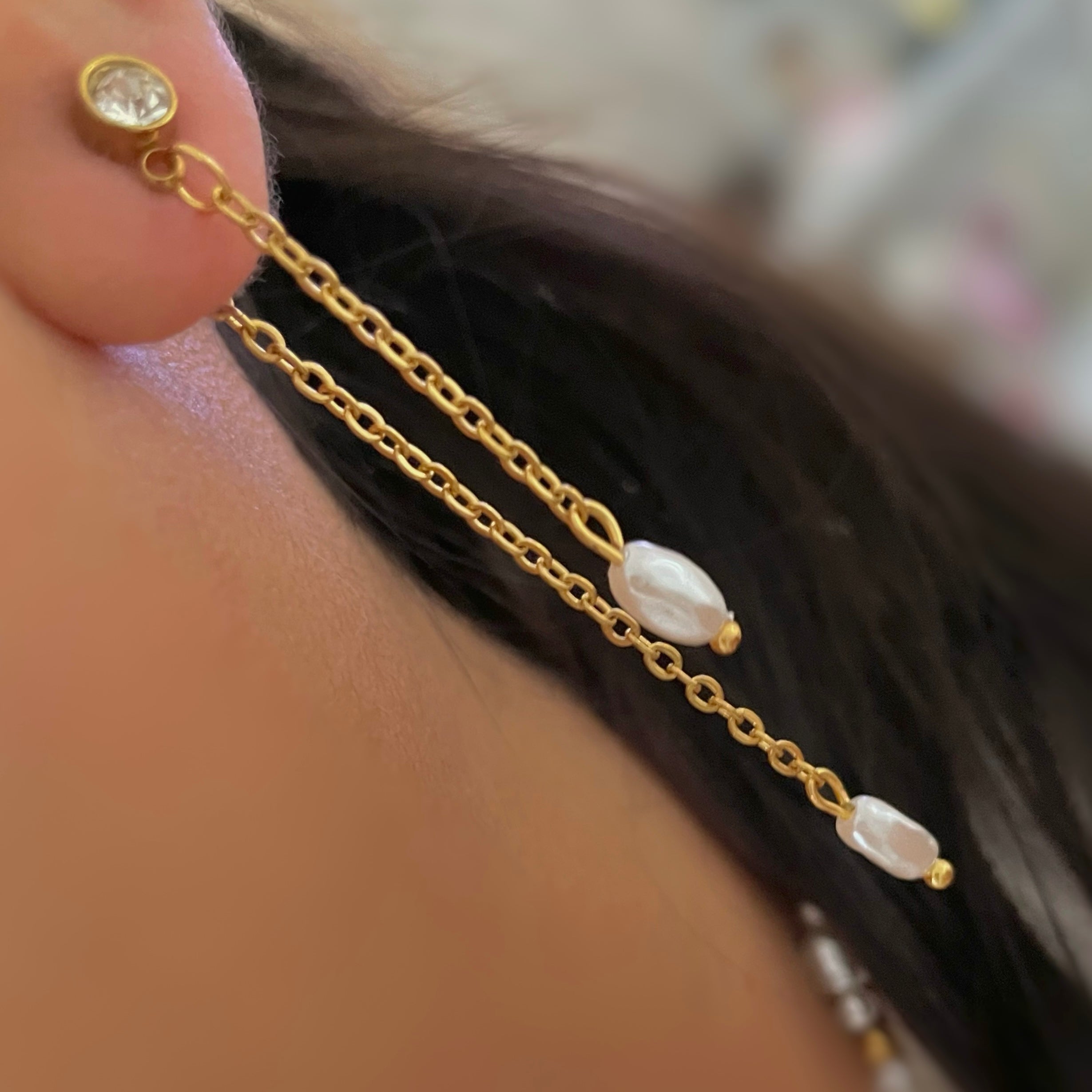 gold pearl drop earrings