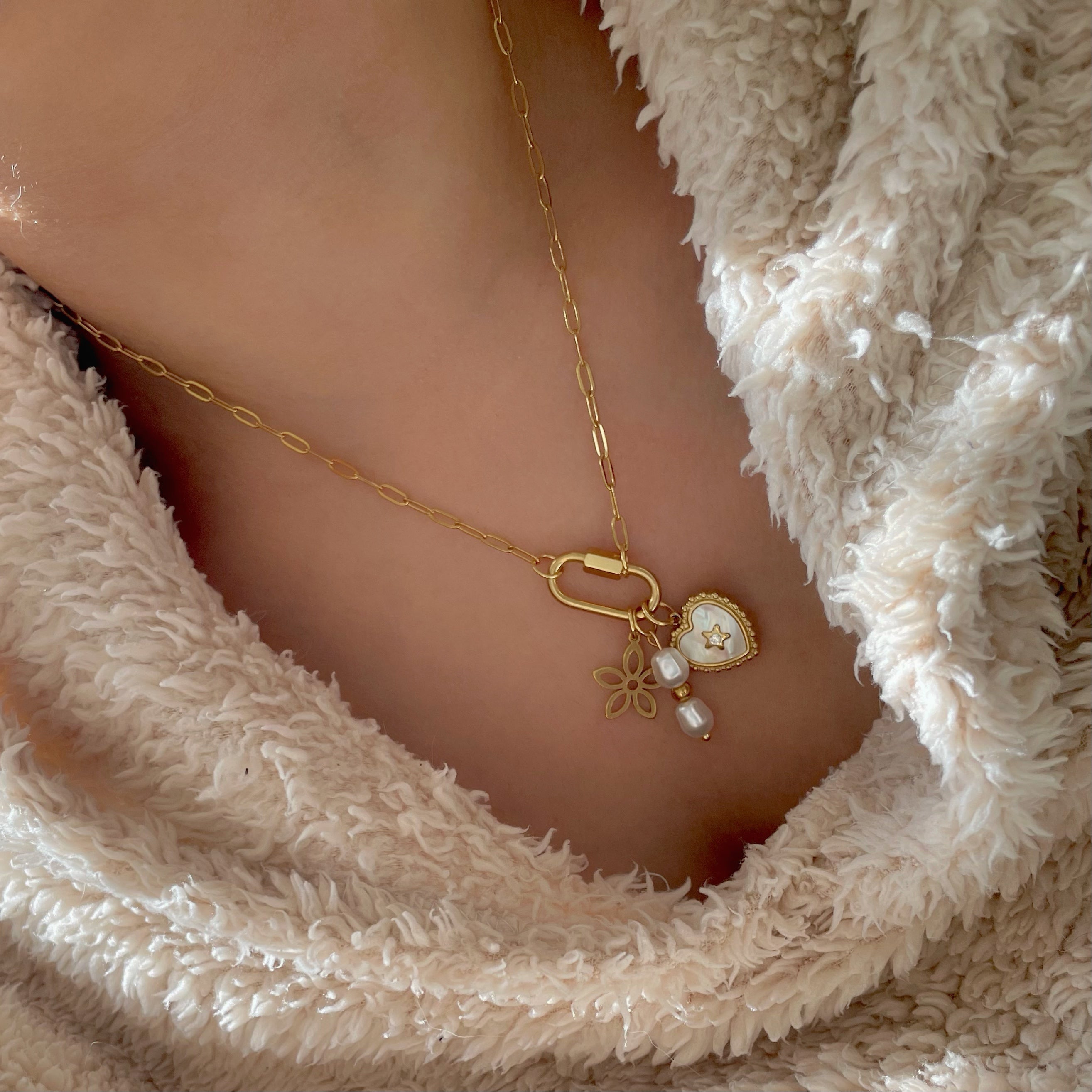 Oval Dainty Link Charm Necklace Gold