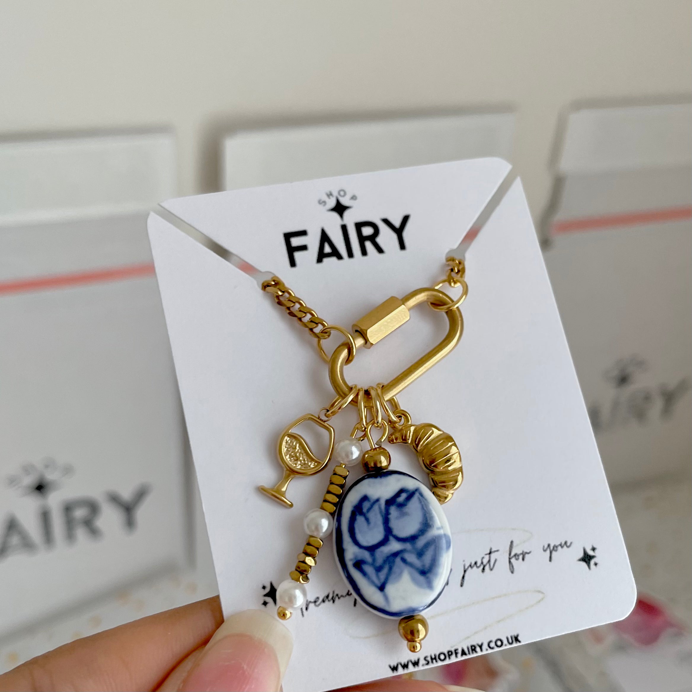  goldcharmnecklaceshopfairyjewellerywineglasscharm