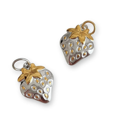 Grand Strawberry Charm