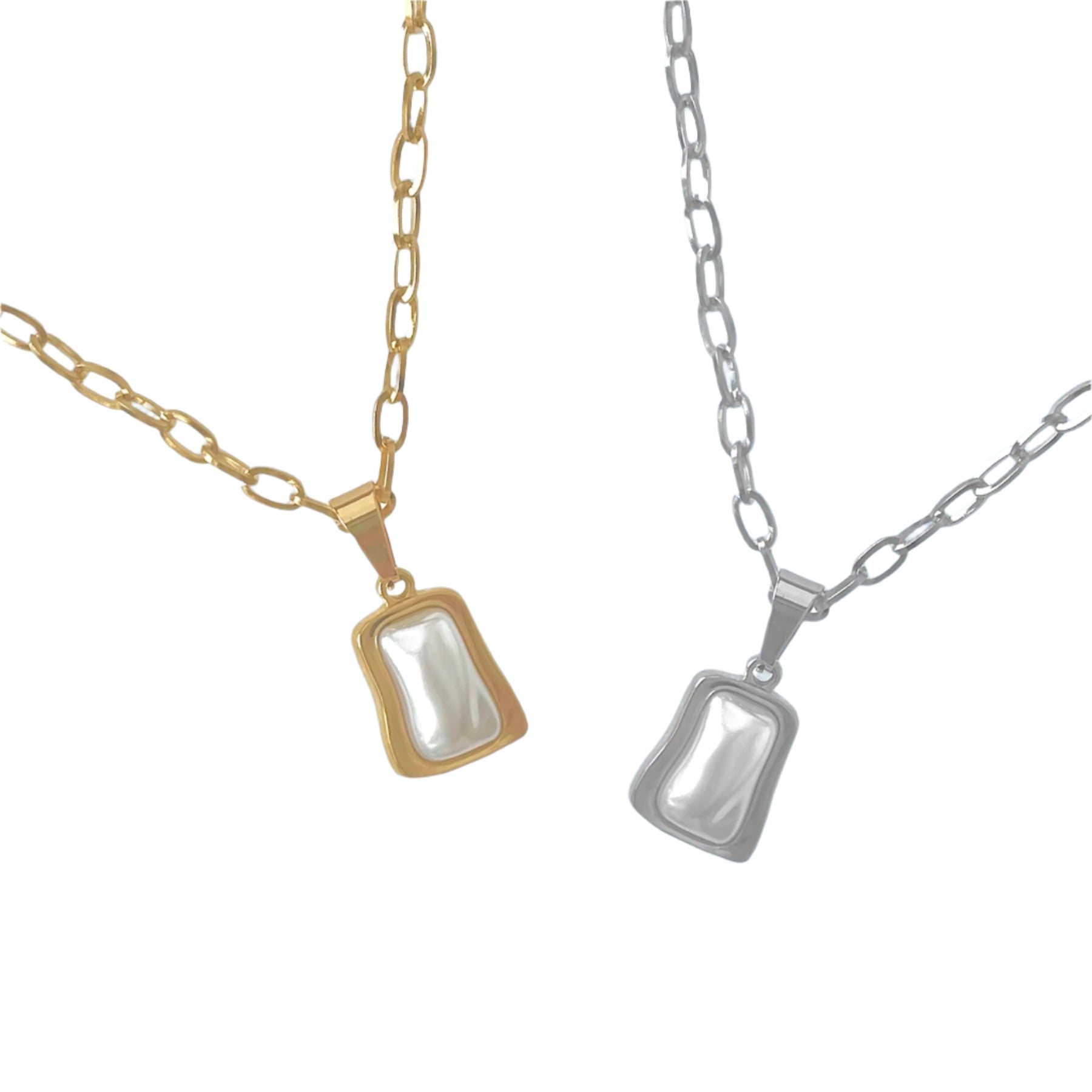 pearl necklace in gold and silver