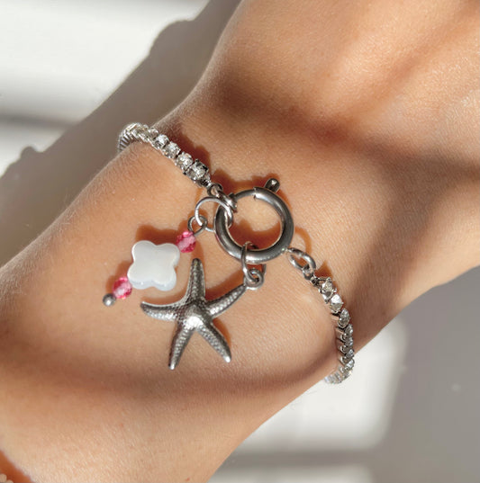 Summer Splash Clover Pearl Charm Silver