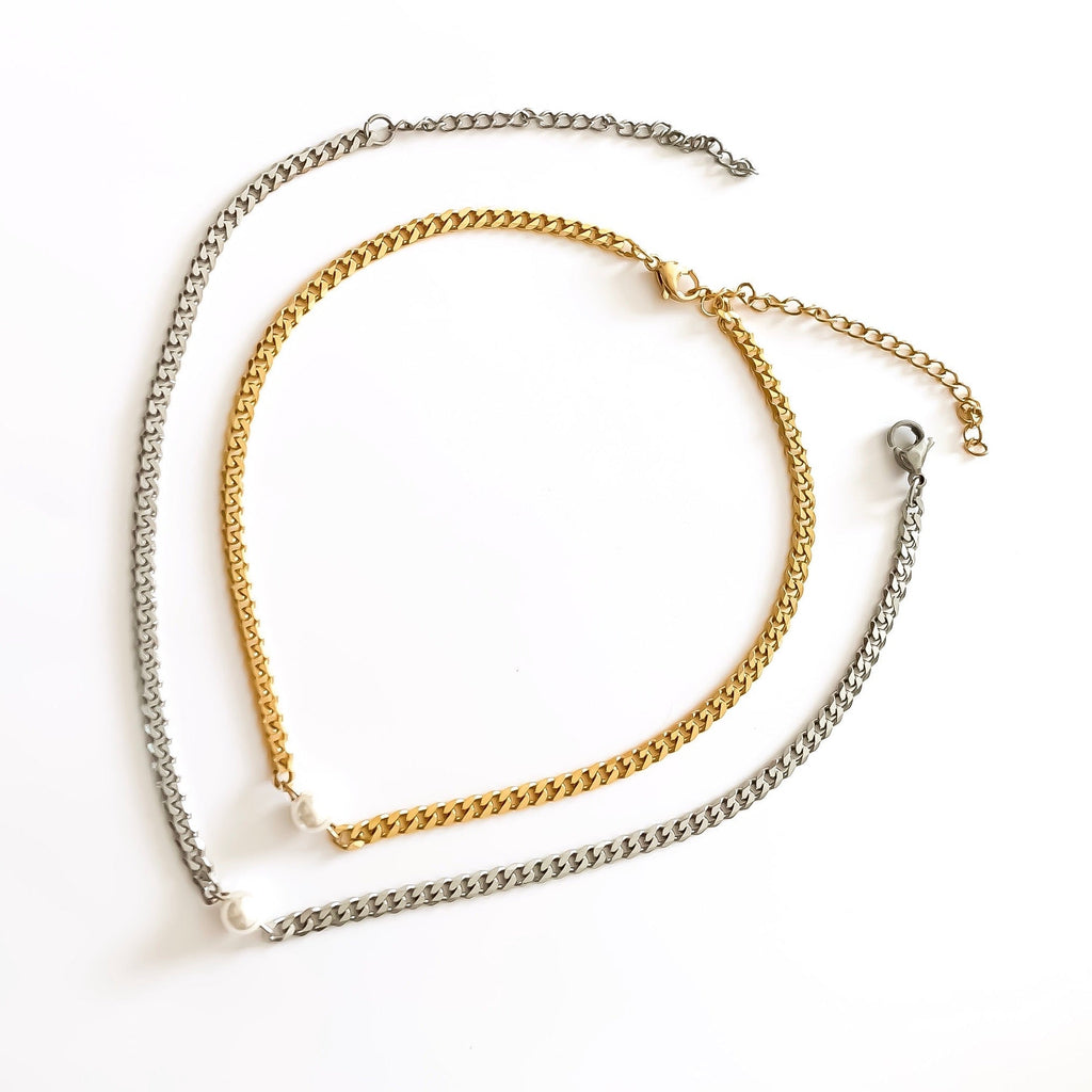dainty pearl necklaces