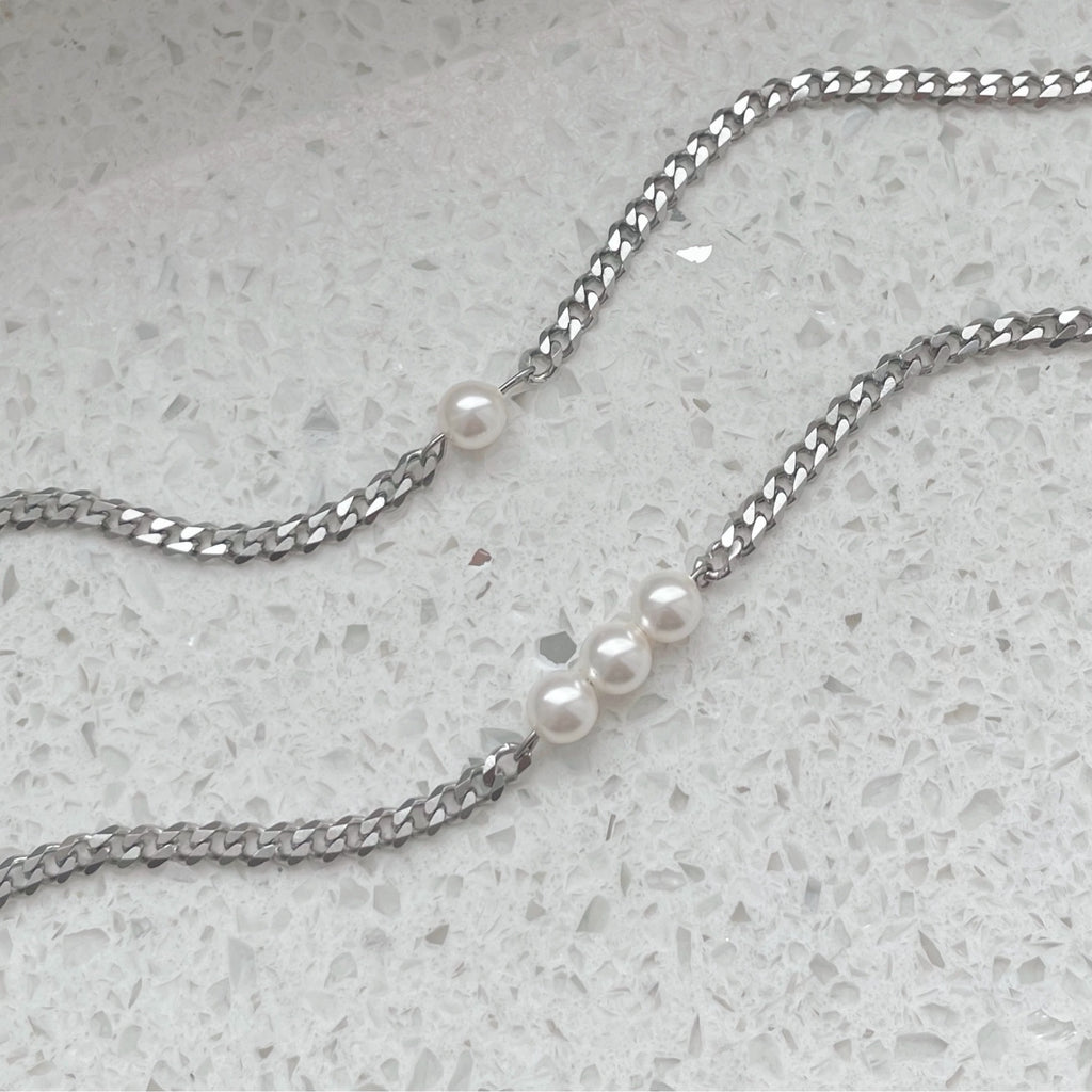 dainty pearl necklaces silver