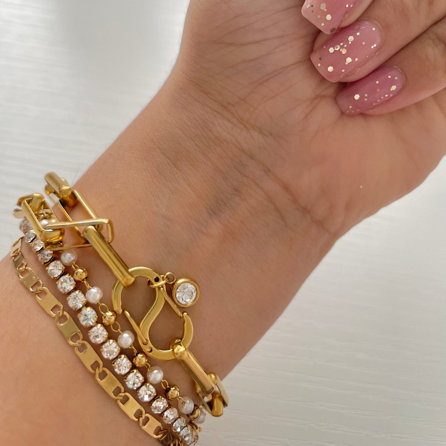 dainty pearl bracelet in gold and silver